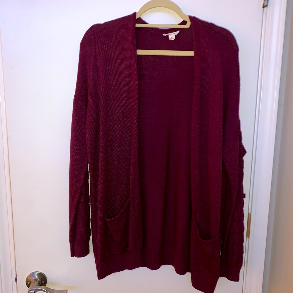 Simple Layering Piece Red Cardigan